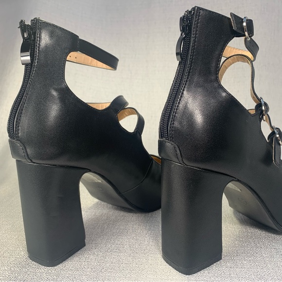 New black leather Mary Jane strappy 4” block heel three buckles rear zipper - Picture 6 of 16